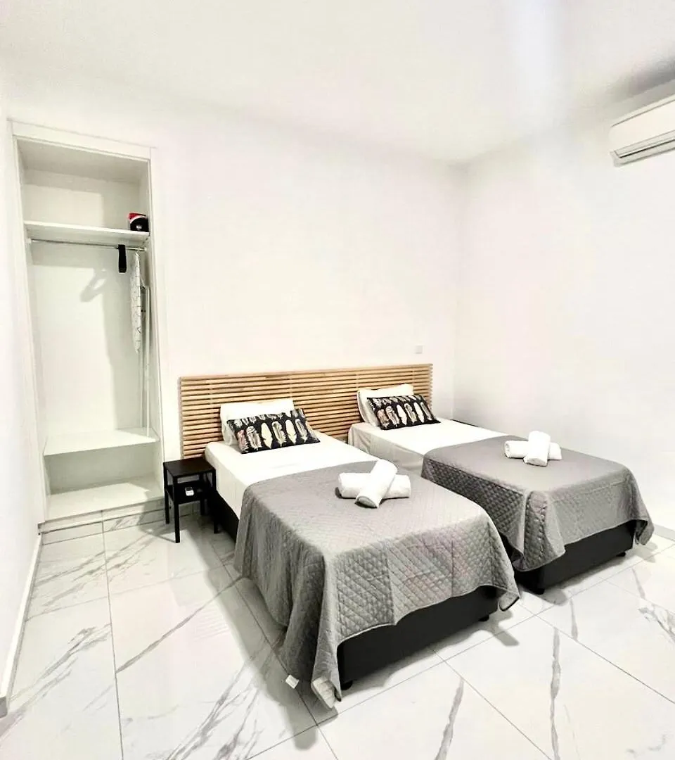 아이아 나파 Napa Entry Apts 아파트